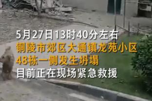 难救主！福克斯23中10拿到全队最高27分外加4板6助